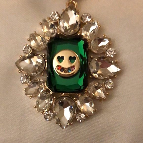 Betsey Johnson Gold Tone Ice Queen Smiley Crystal Pendant Necklace NWT - Picture 7 of 12